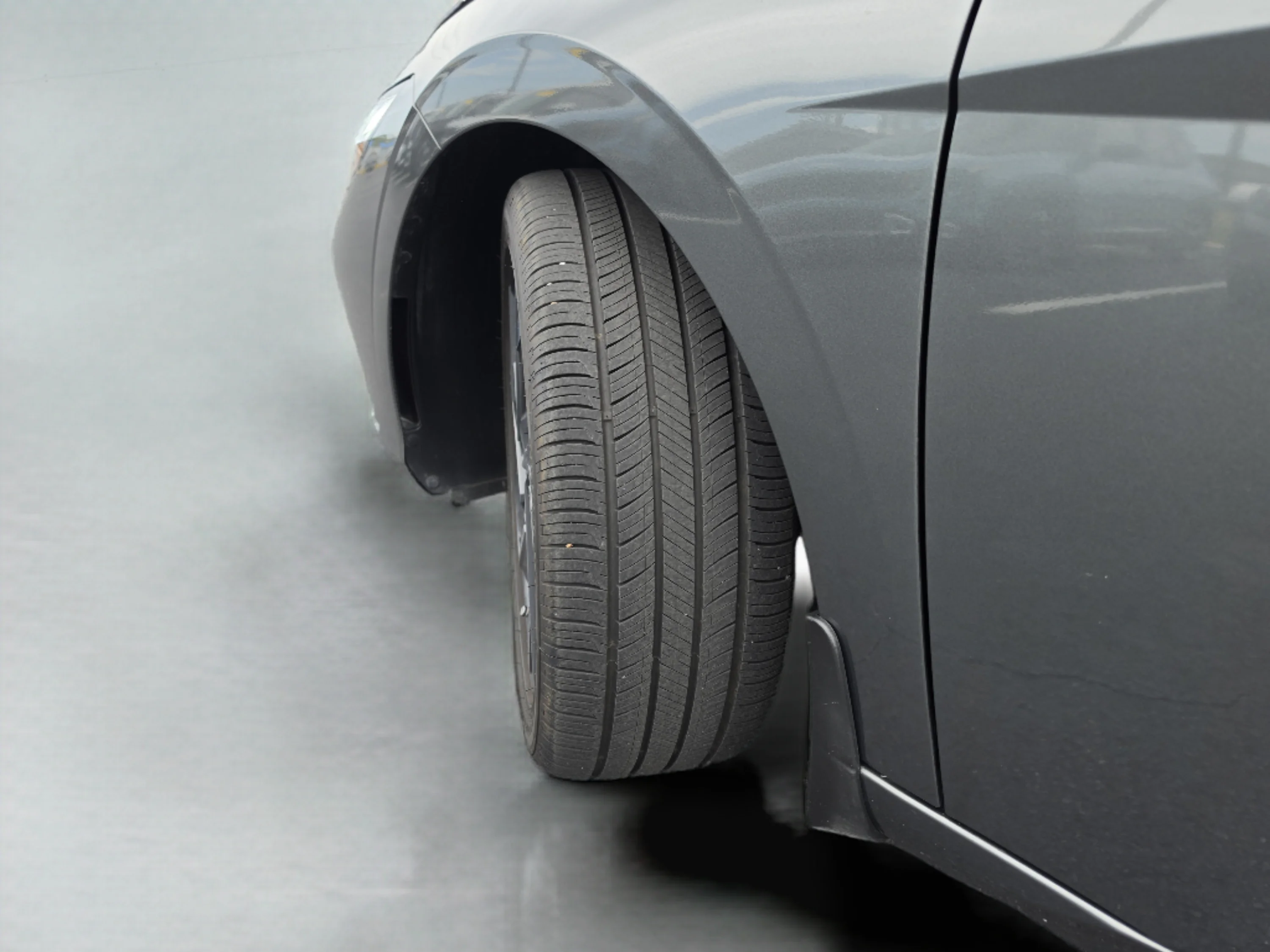 Used 2025 Amazon Gray Hyundai SEL Convenience image 39
