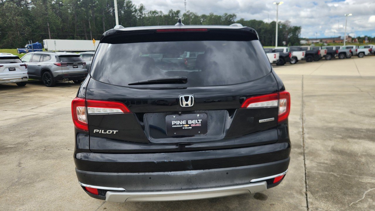Used 2020 Black Honda Touring 8-Passenger image 4