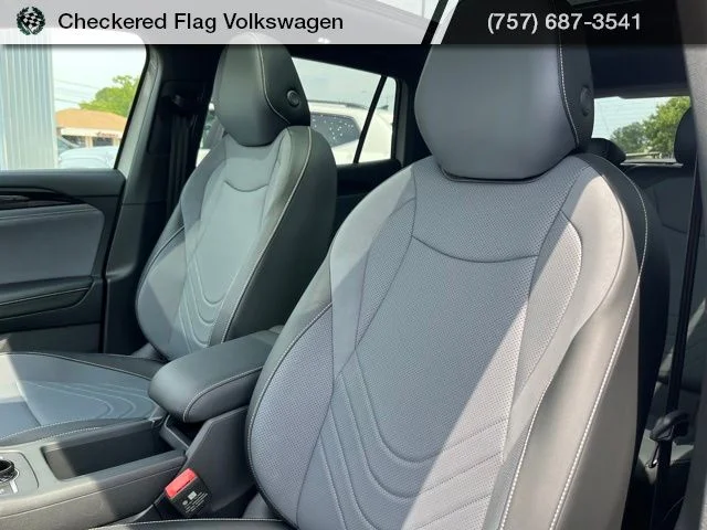 New 2026 Sandstone Volkswagen 2.0T SE R-Line Black image 20