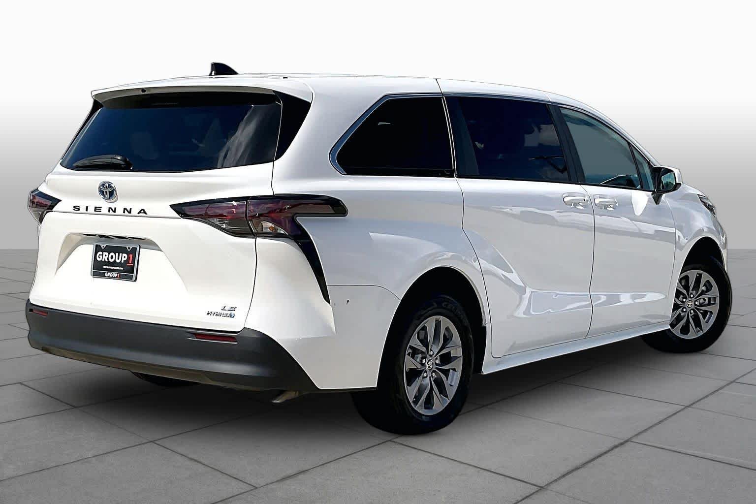 Used 2024 Ice Cap Toyota LE image 13