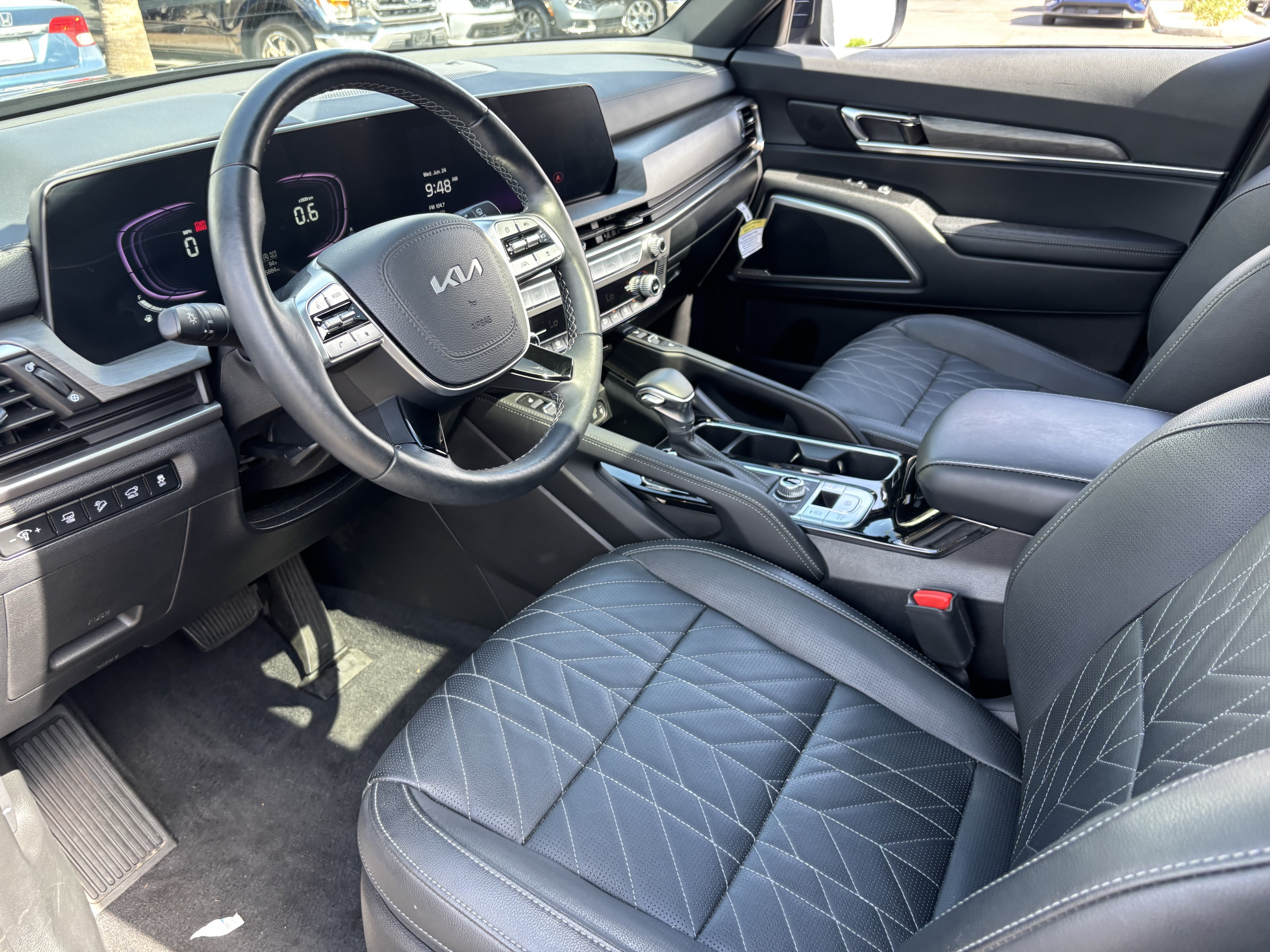 Certified Used 2025 Panthera Metal Kia EX X-Line image 17