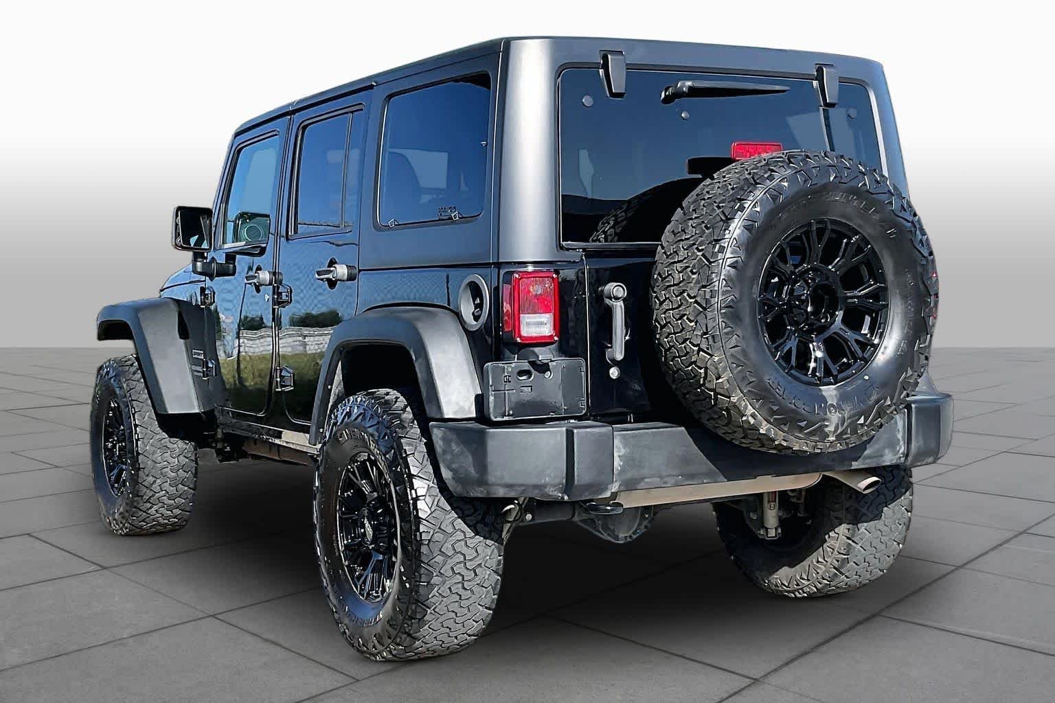 Used 2017 Black Clearcoat Jeep Sport image 12