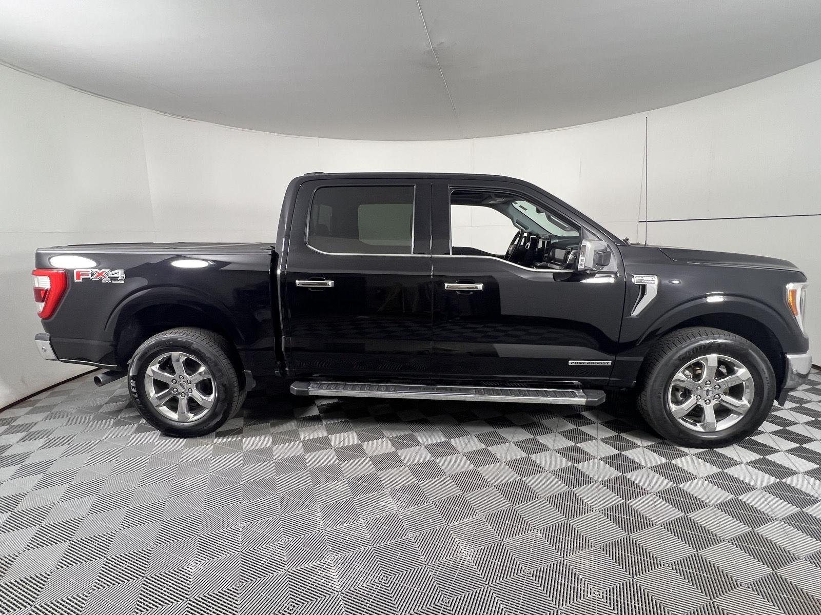 Used 2021 Agate Black Ford LARIAT image 12