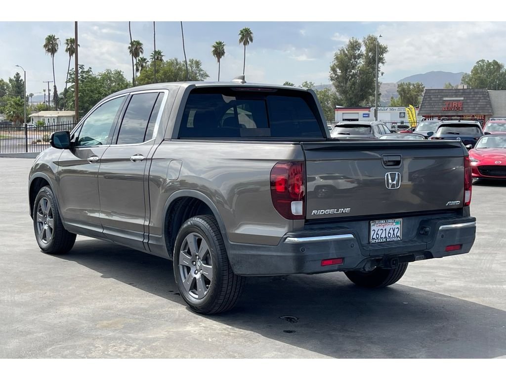 Used 2020 Pacific Pewter Metallic Honda RTL-E image 3