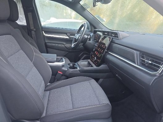 Used 2026 White GMC Elevation image 7