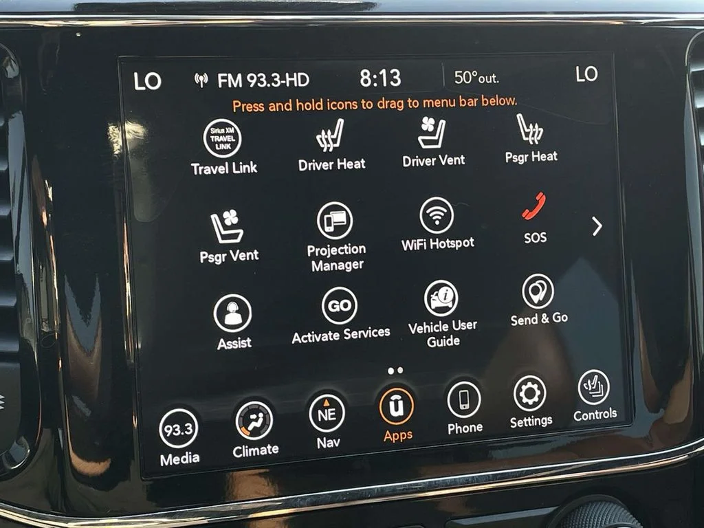 Used 2020 Diamond Black Crystal Pearlcoat Jeep Overland image 16
