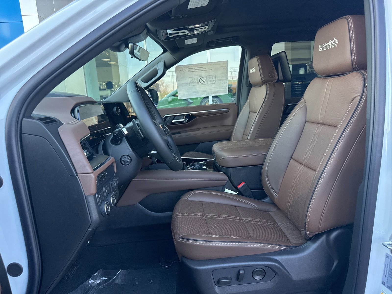 New 2026 Polar White Tricoat Chevrolet High Country Deluxe with 24in Wheels - Panoramic Sunroof - Super Cruise - Technology & Entertainment image 21