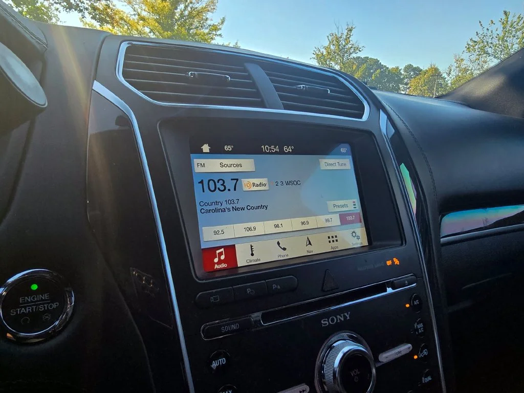Used 2018 Gray Ford Platinum image 31