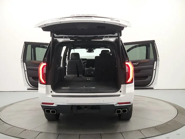 Used 2025 White GMC Denali image 15
