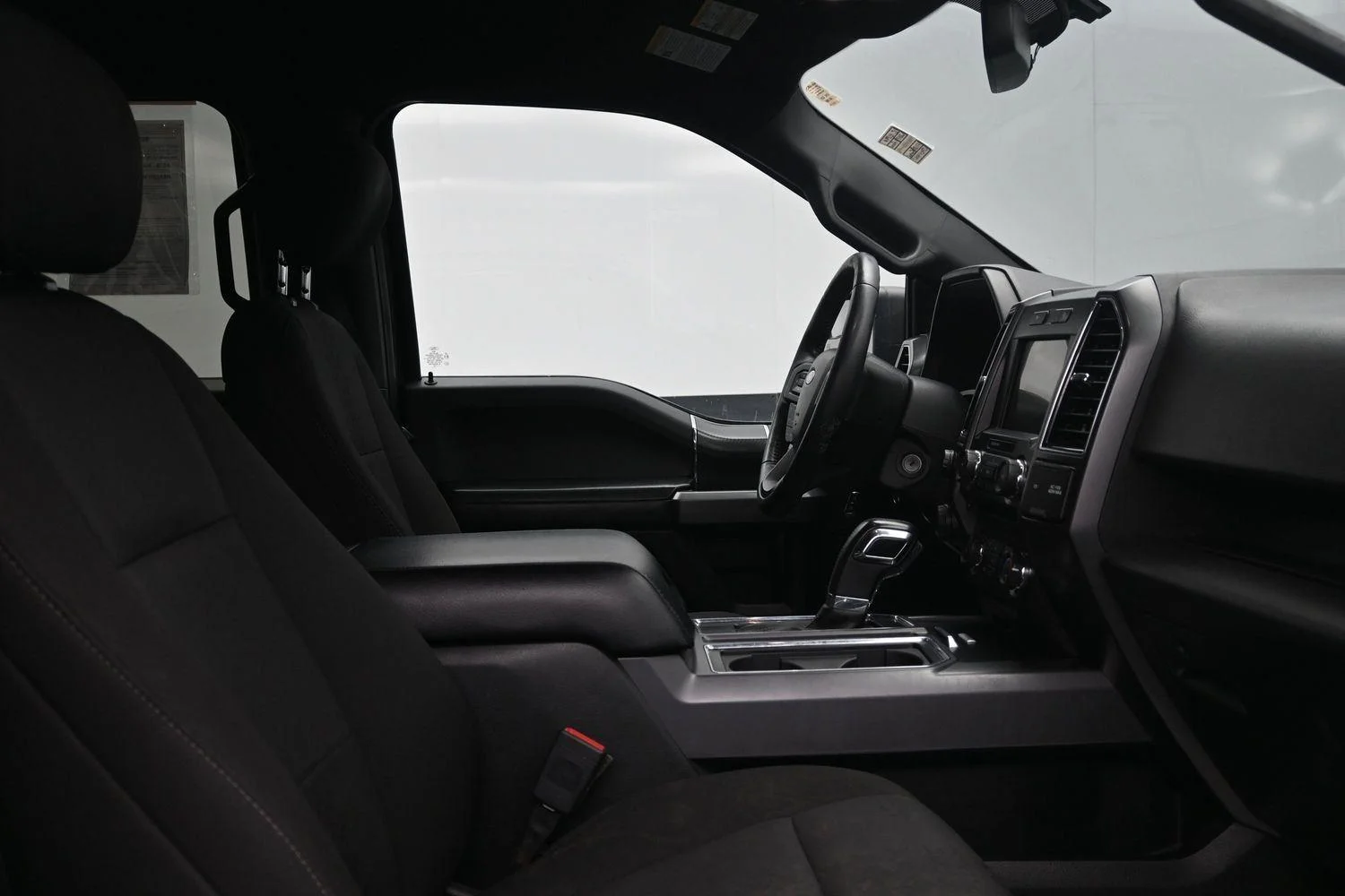 Used 2018 Magnetic Ford XLT image 10