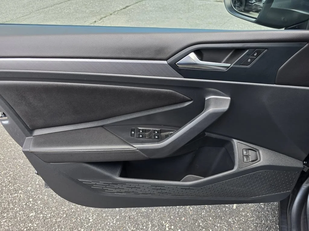 2024 Volkswagen Jetta SE - Photo 46