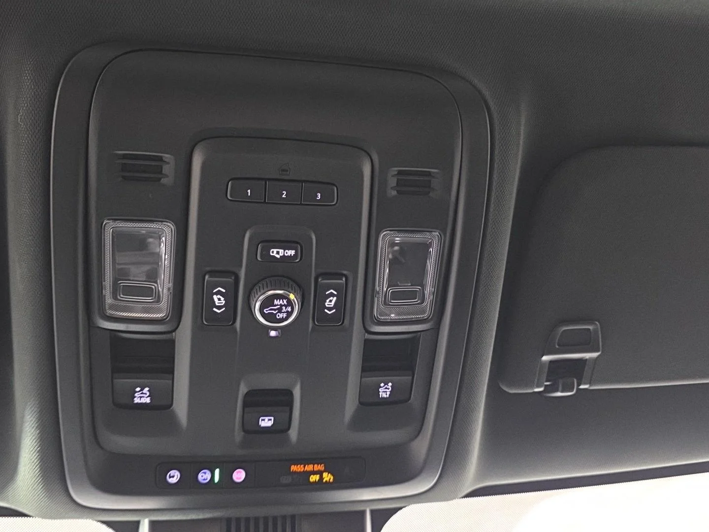 Used 2024 Onyx Black GMC SLT image 21