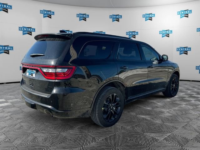 New 2026 Diamond Black Clear-Coat Exterior Paint Dodge GT Plus image 5