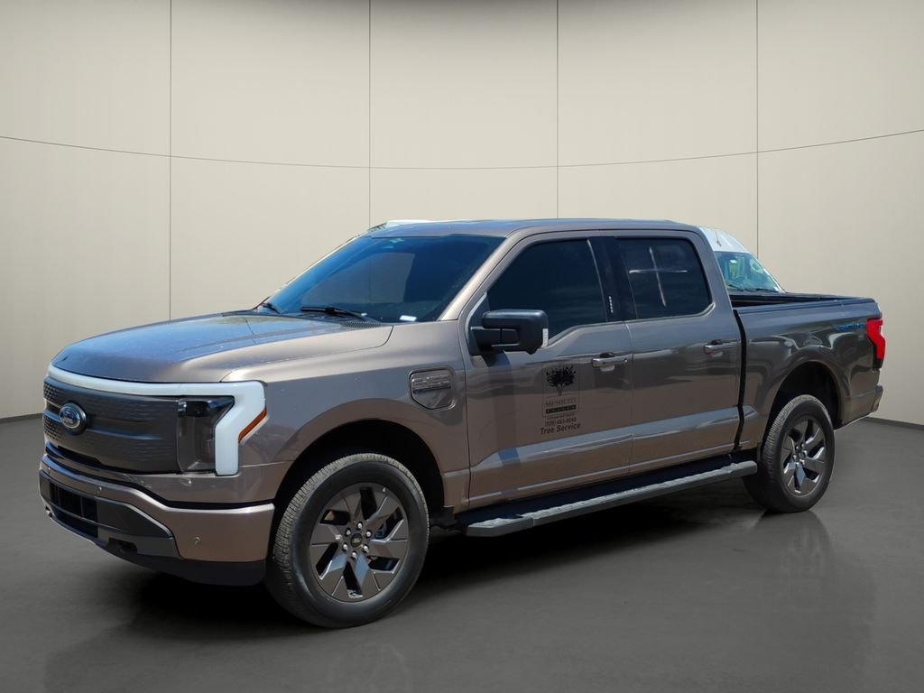 Used 2023 Gray Ford XLT image 3