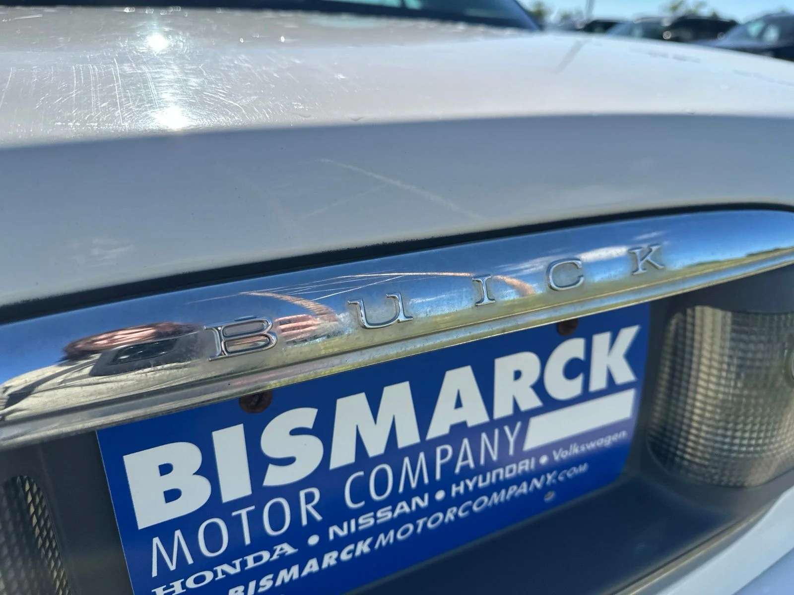 Used 2005 White Buick Custom image 6
