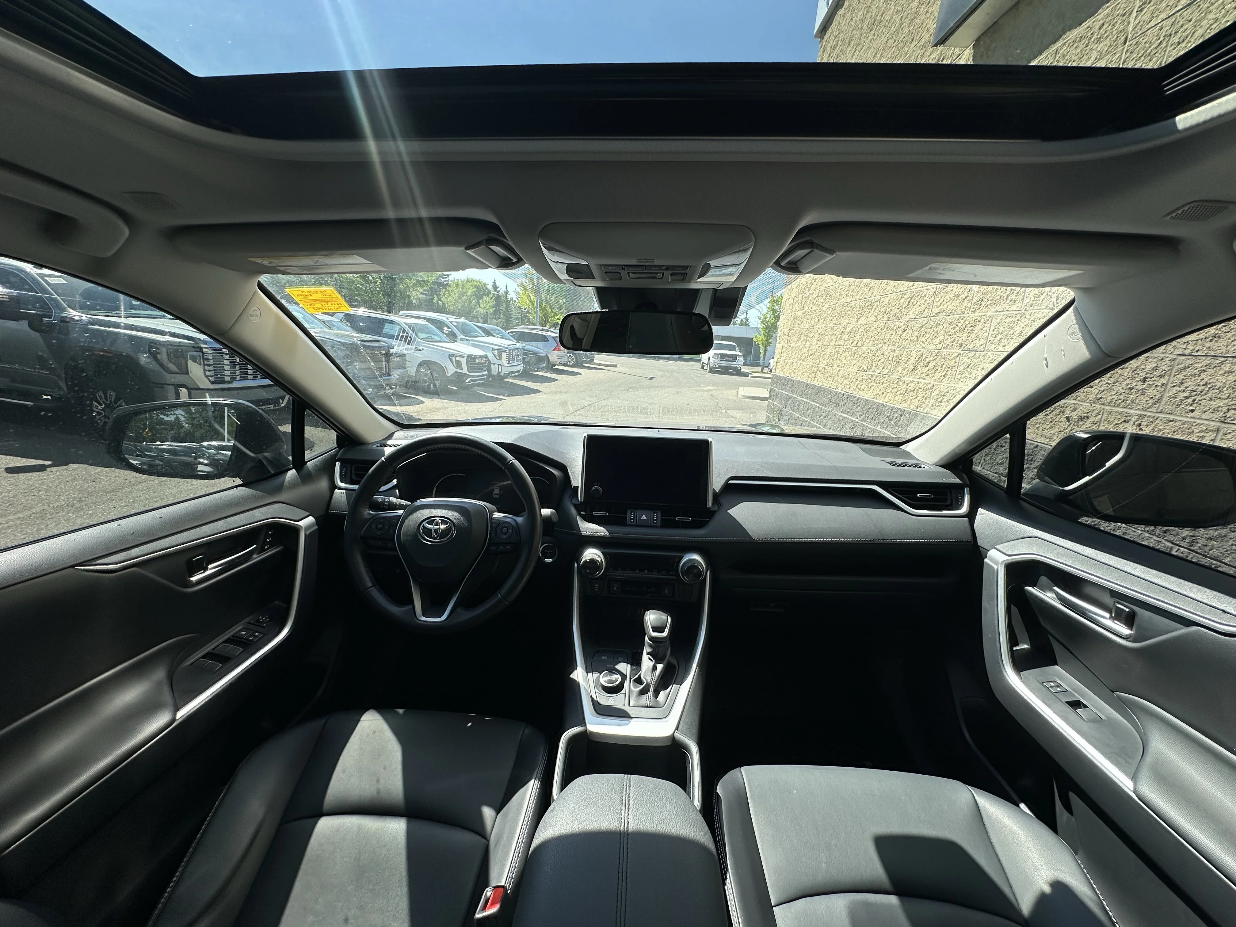 Certified Used 2025  Toyota Hybrid XLE image 17