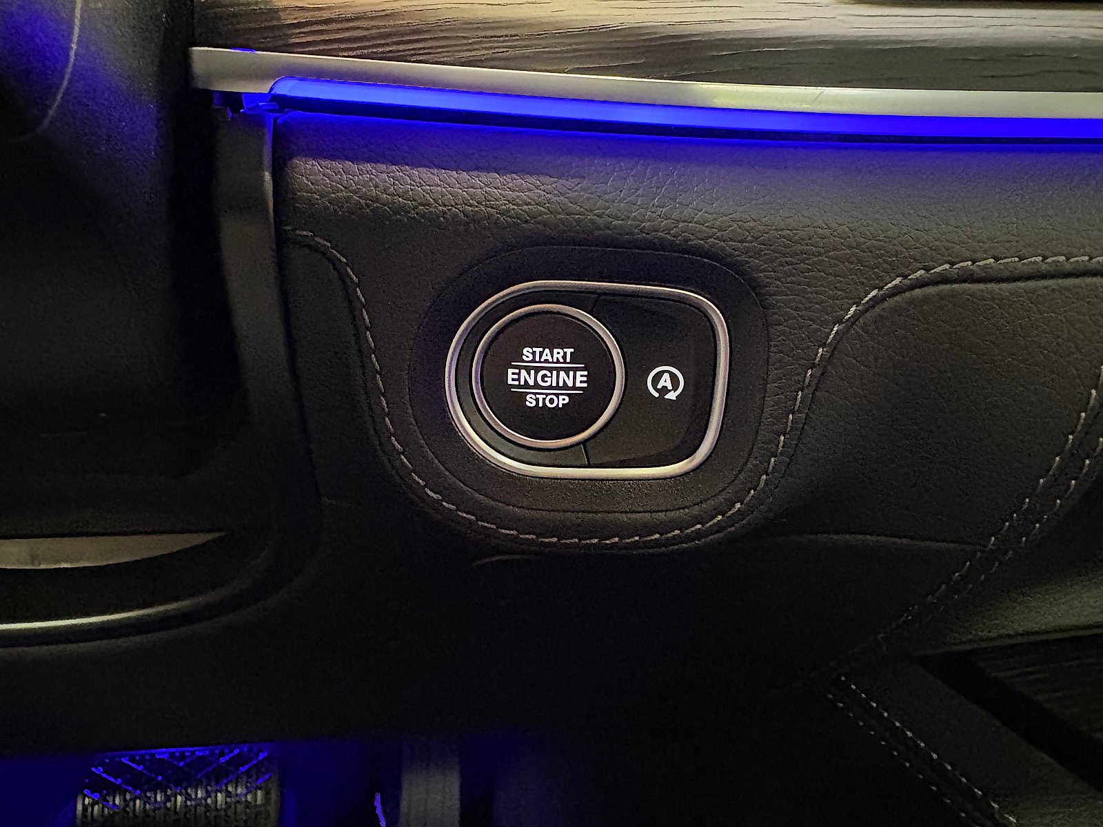 New 2026 Obsidian Black Metallic Mercedes-Benz 4MATIC® image 54