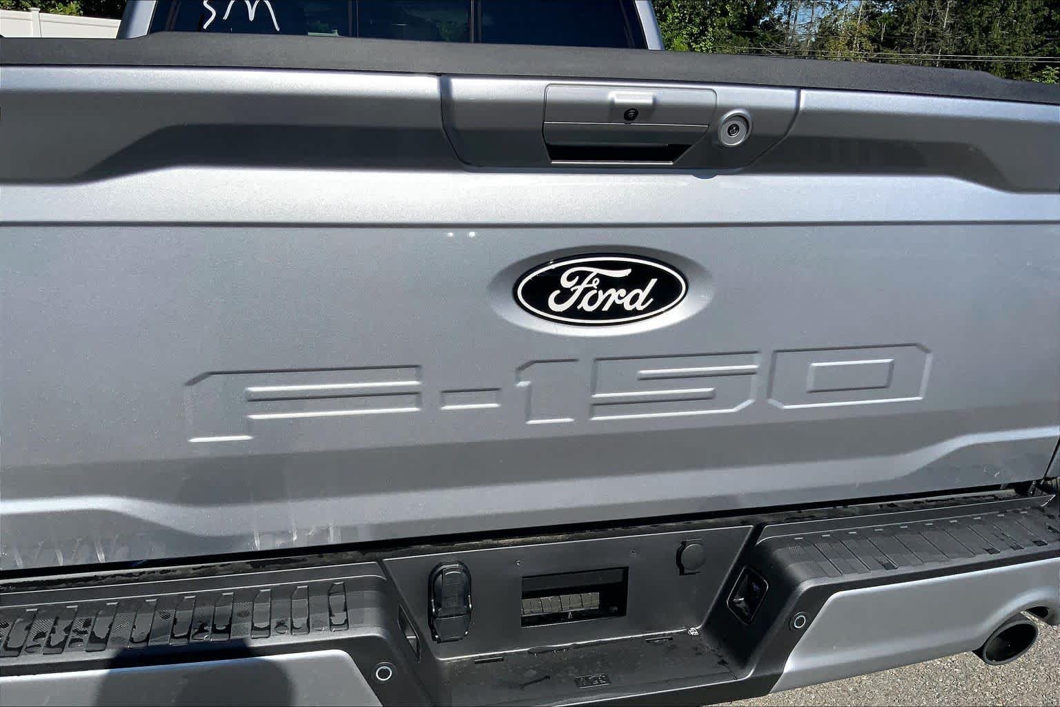 New 2026 Iconic Silver Metallic Ford LARIAT image 6