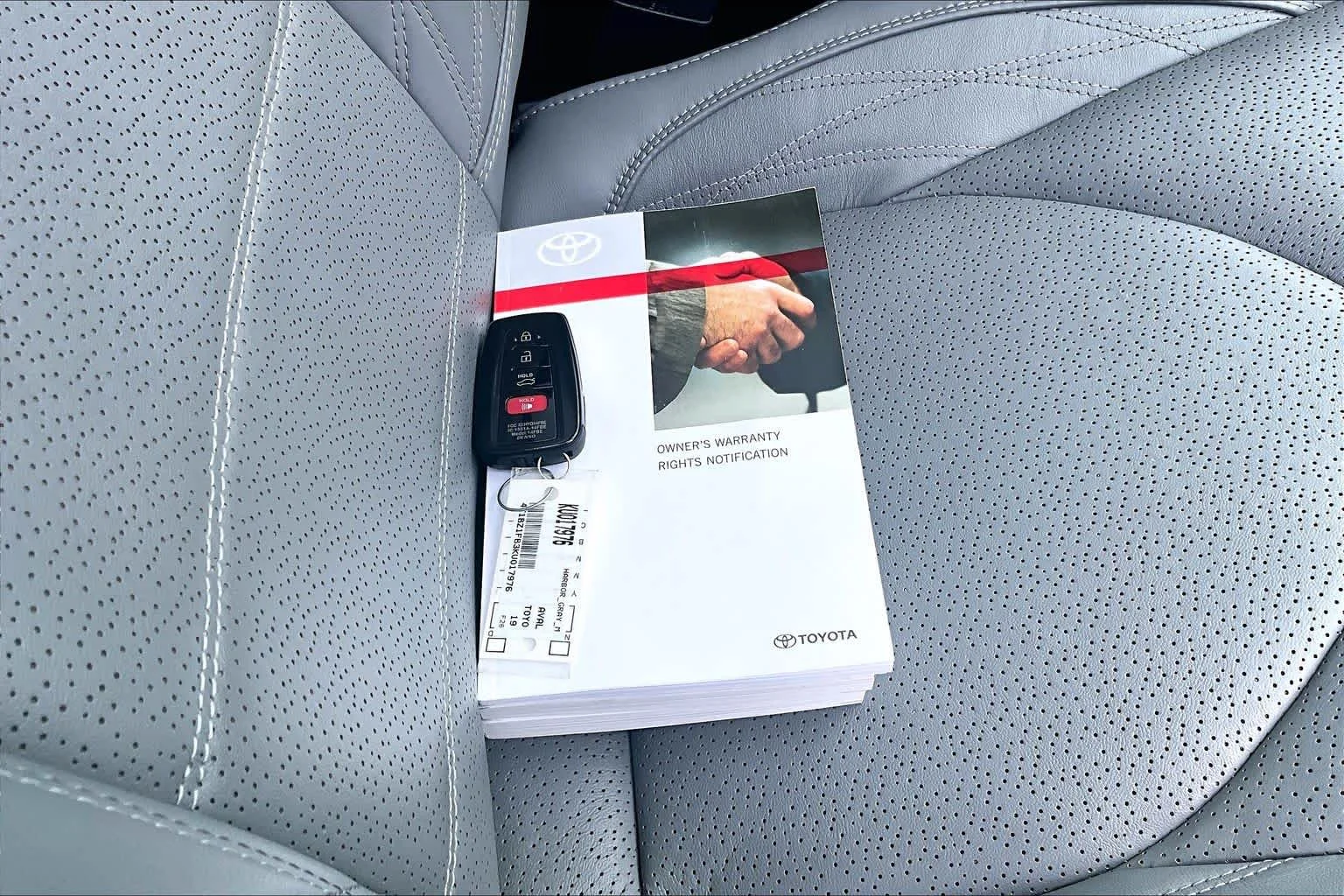 Certified Used 2019 Harbor Gray Metallic Toyota Limited image 15