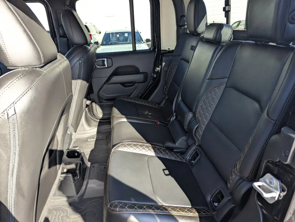 Used 2023 Black Jeep Overland image 28