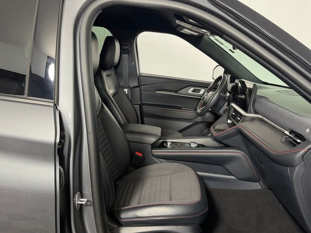 2025 Ford Explorer ST-LINE - Photo 32