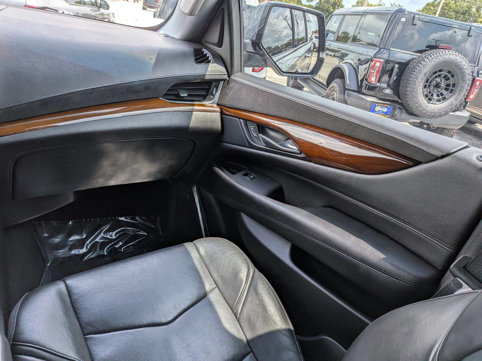 Used 2018 Gray Cadillac Luxury image 21