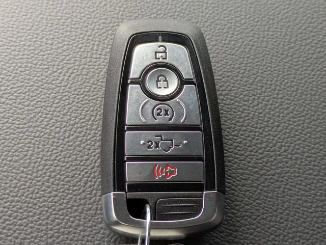 New 2026 Argon Blue Metallic Ford F-250® Lariat® image 30