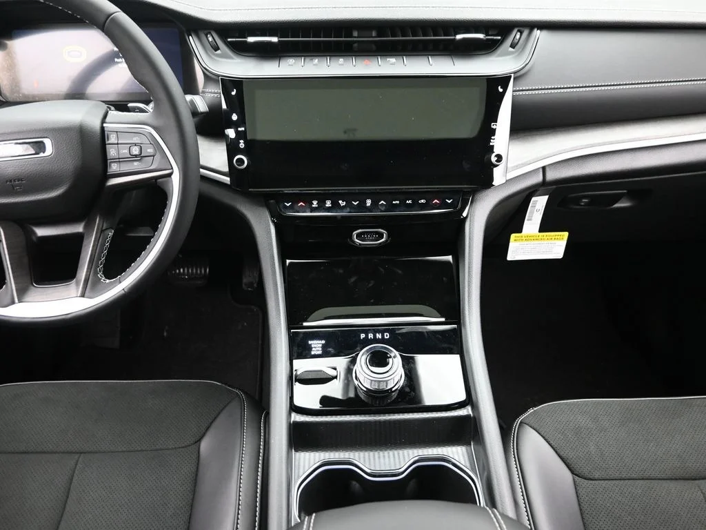 New 2026 White Jeep Altitude image 15