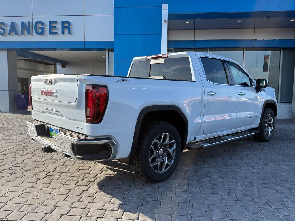 New 2026 Glacier White Tricoat GMC SLT image 10