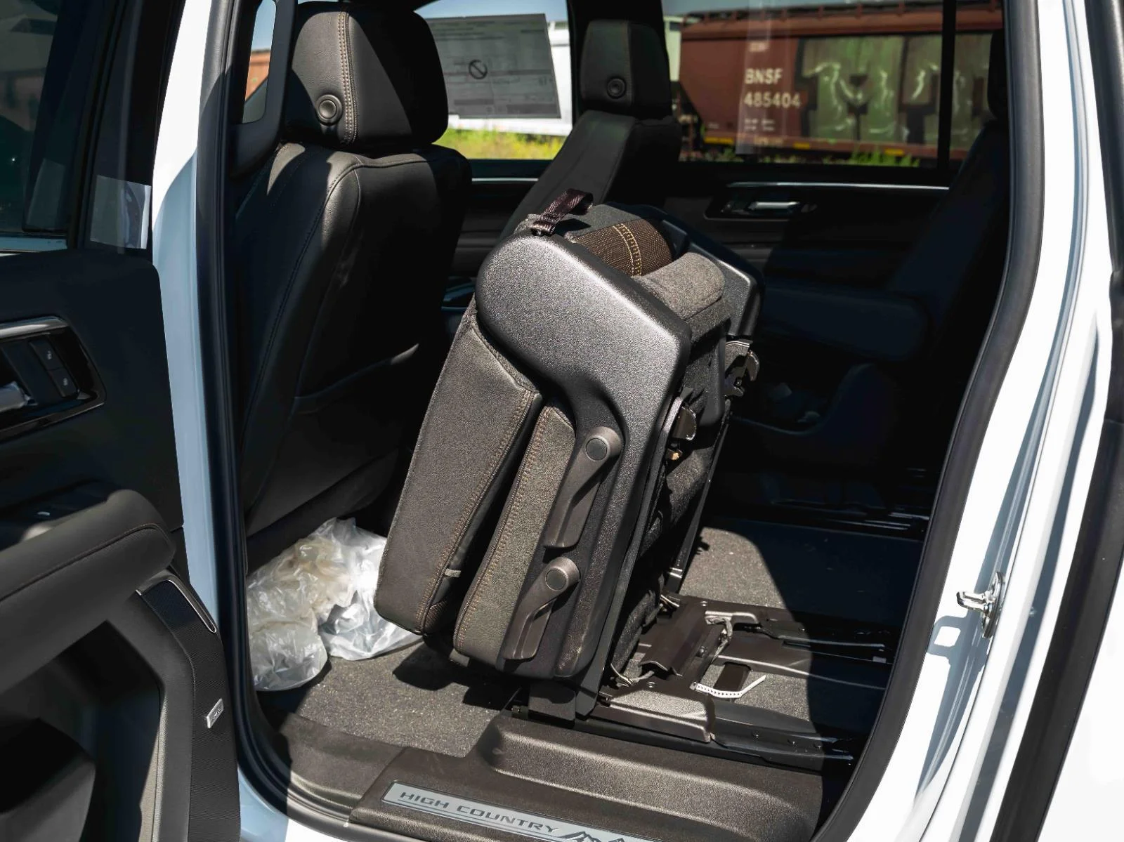 New 2026 Polar White Tricoat Chevrolet High Country image 50