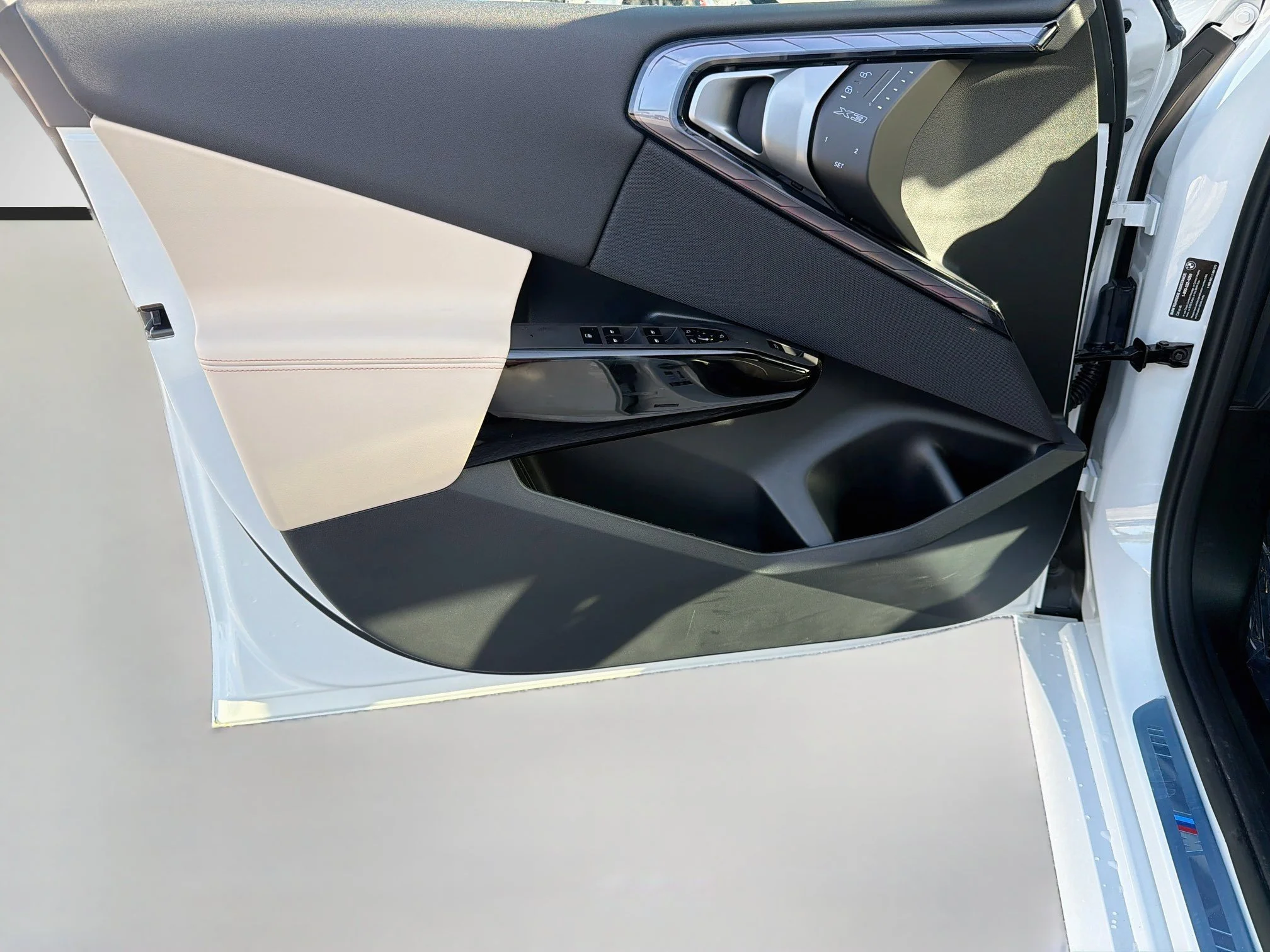 New 2026 Alpine White BMW 30 xDrive image 22
