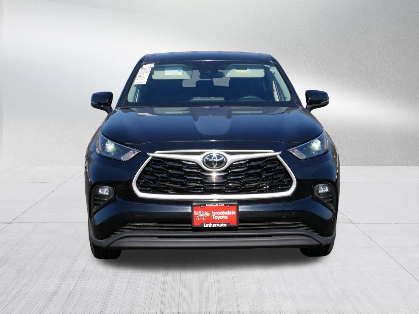 Certified 2024 Toyota Highlander LE with VIN 5TDKDRBHXRS538932 for sale in Brooklyn Center, Minnesota