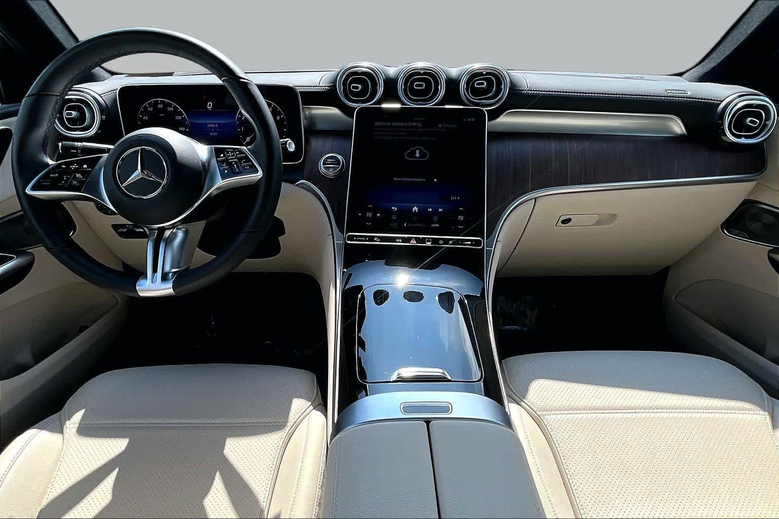 Used 2026 Polar White Mercedes-Benz GLC 300 image 16