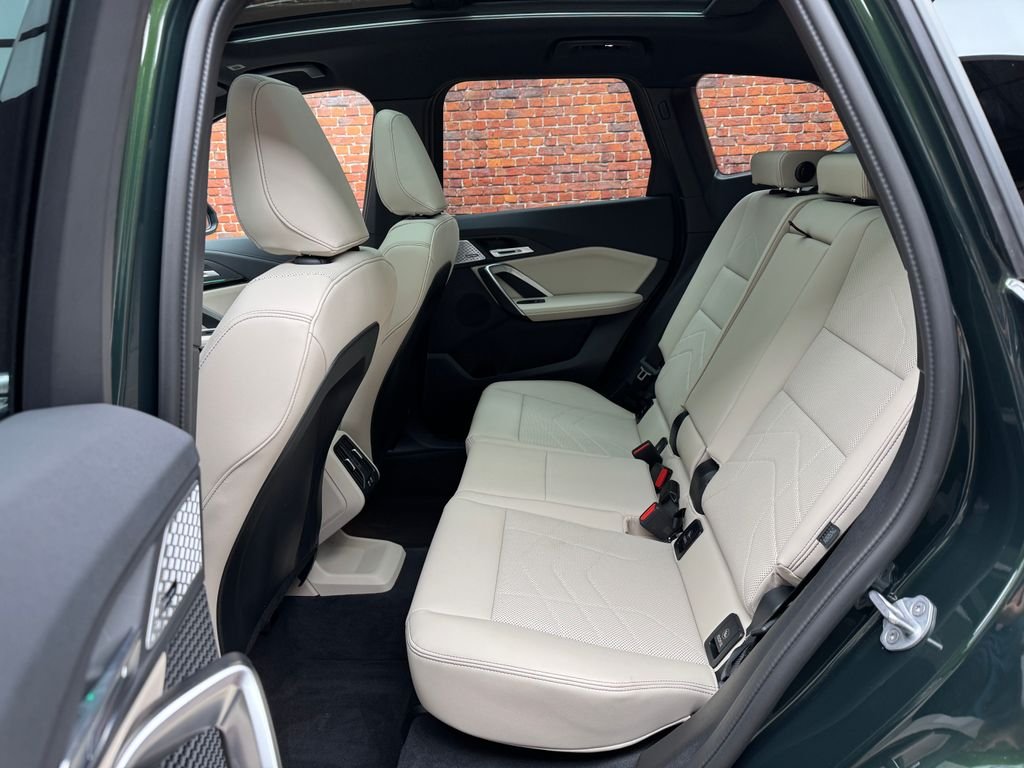 2025 BMW X1 28i - Photo 24