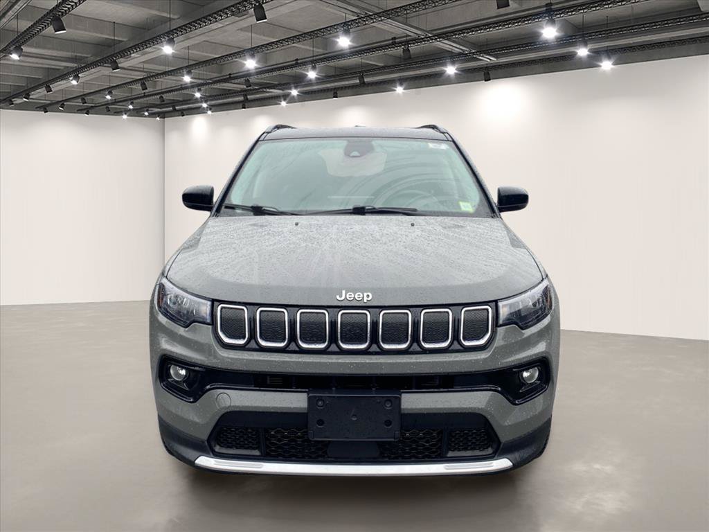 Used 2022 Sting-Gray Clearcoat Jeep Limited image 2