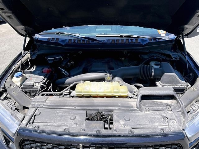 Used 2019 Black Ford XLT image 10