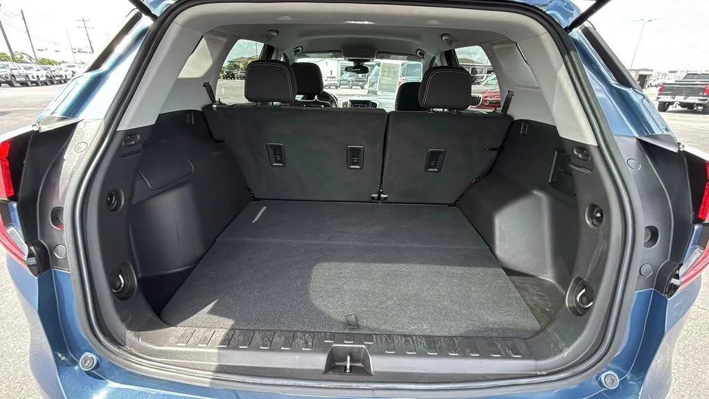 Used 2024  GMC SLE image 31