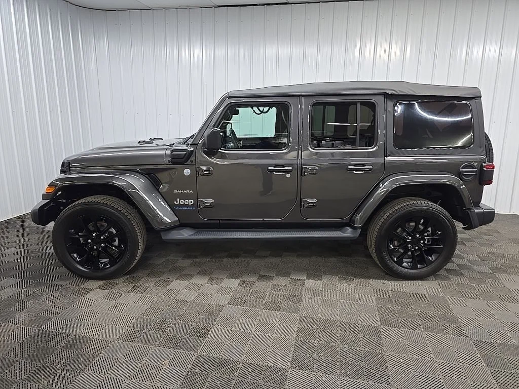 Used 2023 Gray Jeep Sahara 4xe image 5