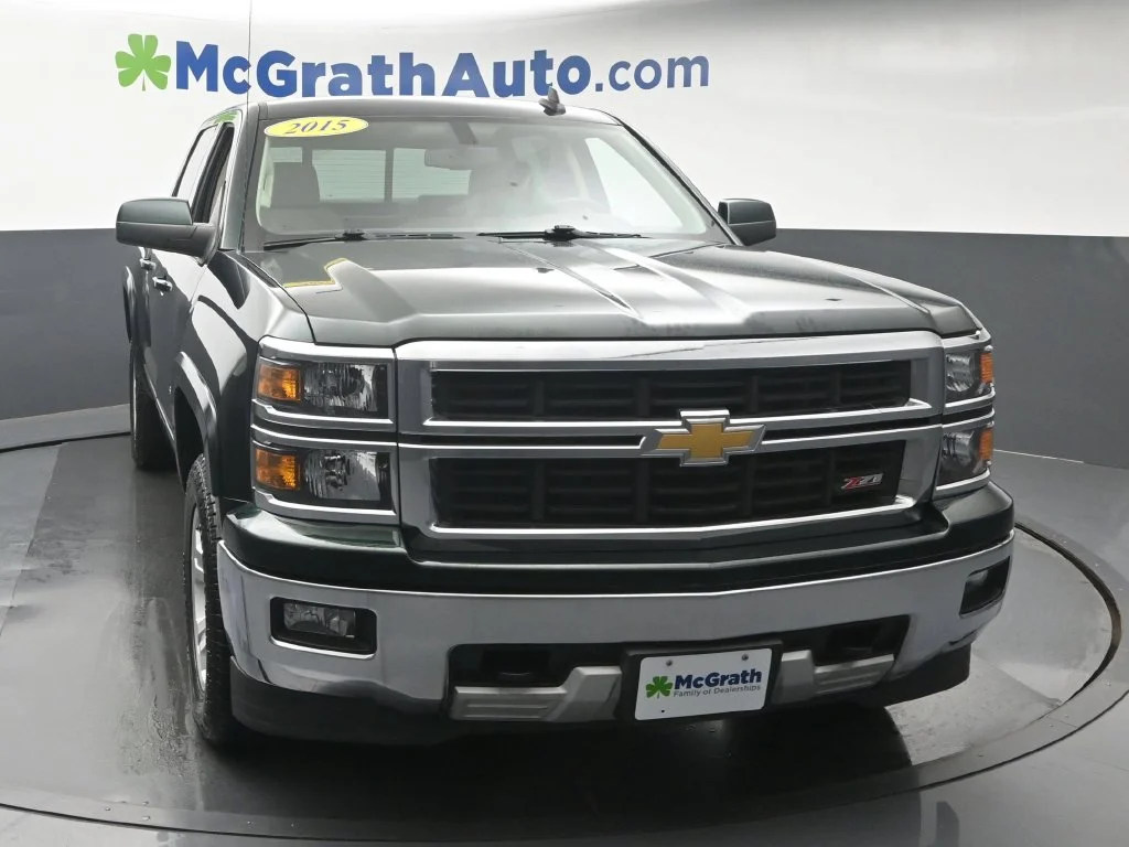 Used 2015 Green Chevrolet LT image 5