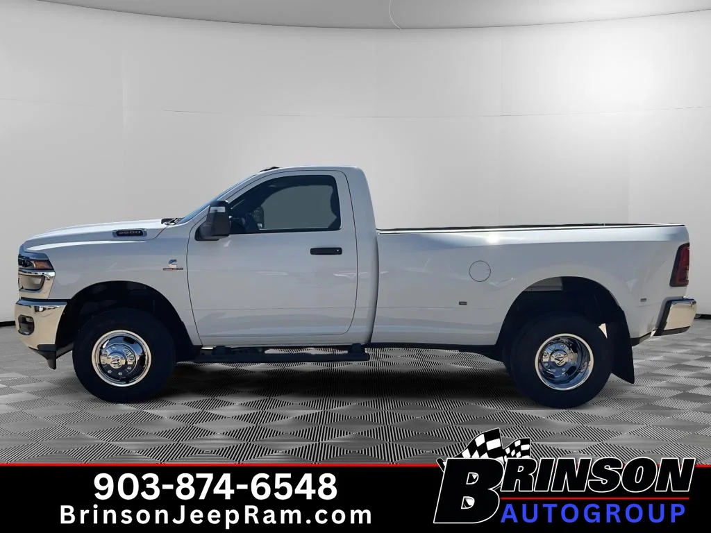 New 2026 Bright White Clear-Coat Exterior Paint RAM Tradesman image 3