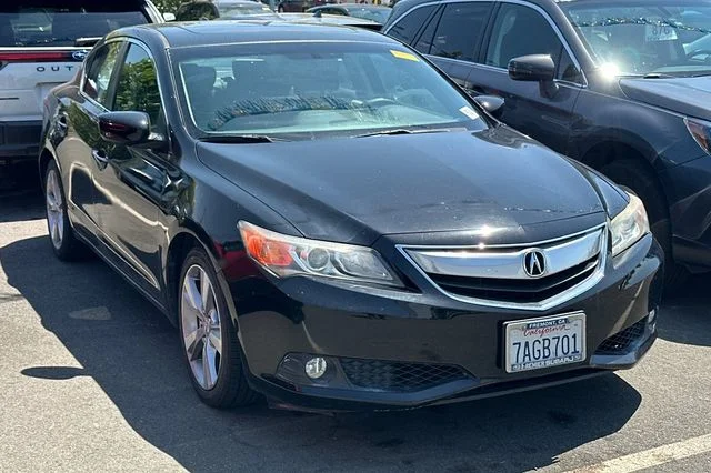 Used 2013 Acura ILX Premium with VIN 19VDE1F57DE021333 for sale in Fremont, CA