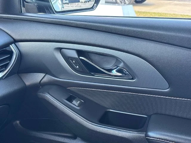 Used 2020 Black Chevrolet Premier image 35