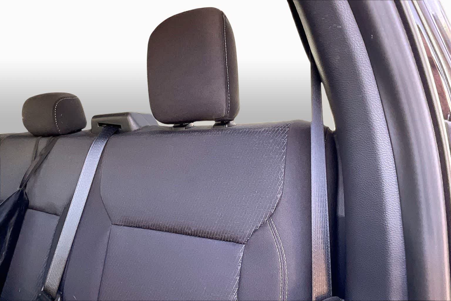 Used 2023 Agate Black Metallic Ford XLT image 36