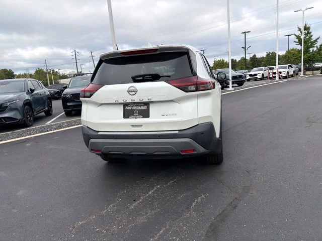 2023 Nissan Rogue SV - Photo 10