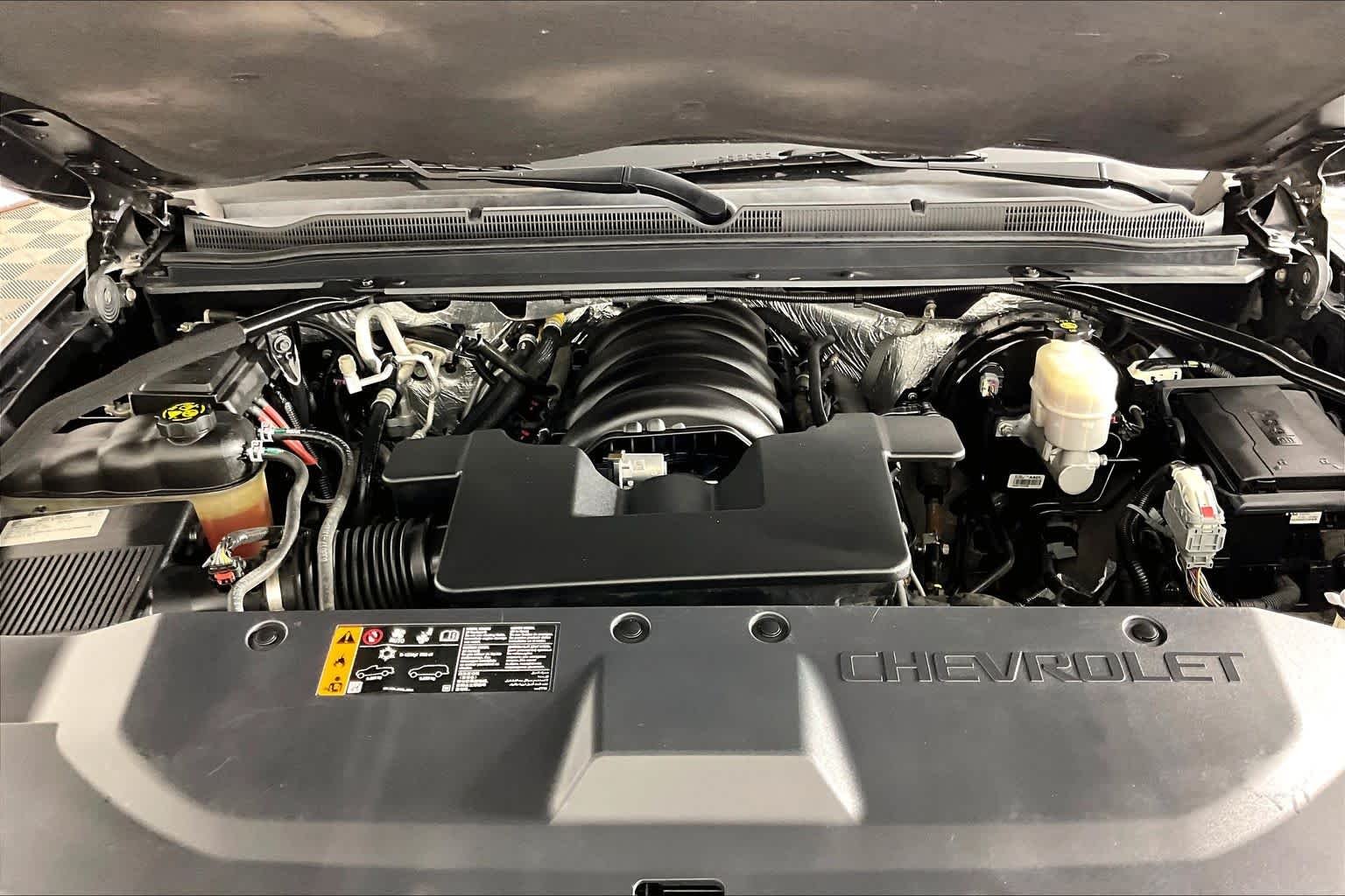 Used 2017 Tungsten Metallic Chevrolet Premier image 29