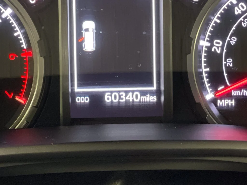 Used 2021 Gray Toyota Venture image 22