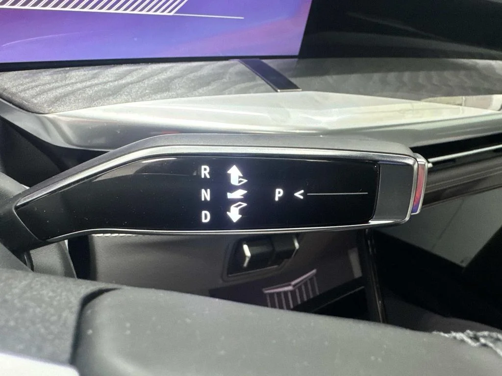 2025 Cadillac Escalade IQ Luxury 1 - Photo 21
