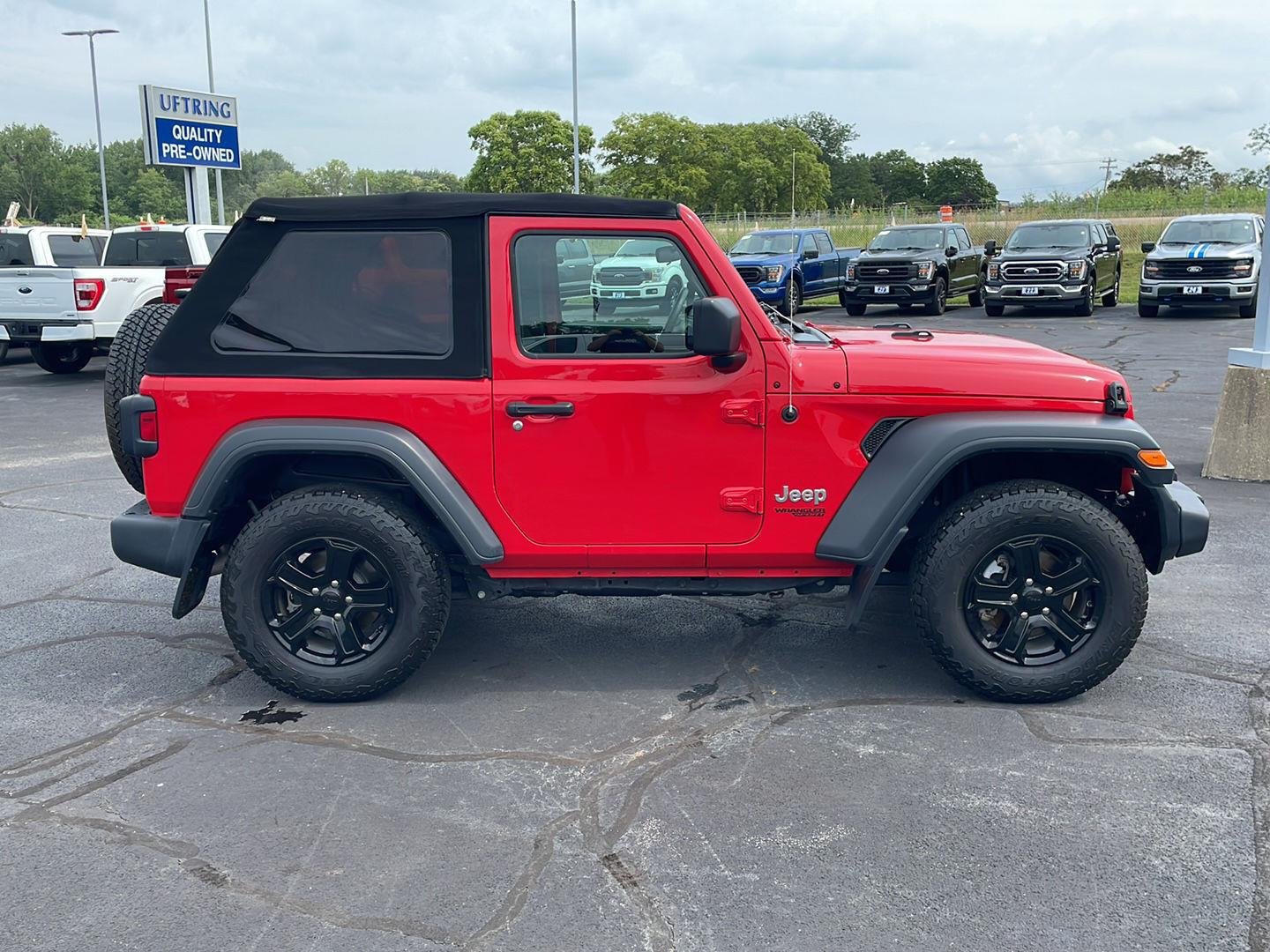 Used 2019 Firecracker Red Clearcoat Jeep Sport S image 6