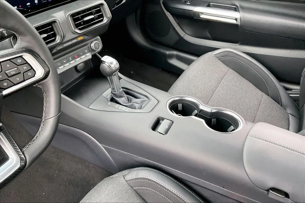 2025 Ford Mustang EcoBoost Fastback - Photo 16