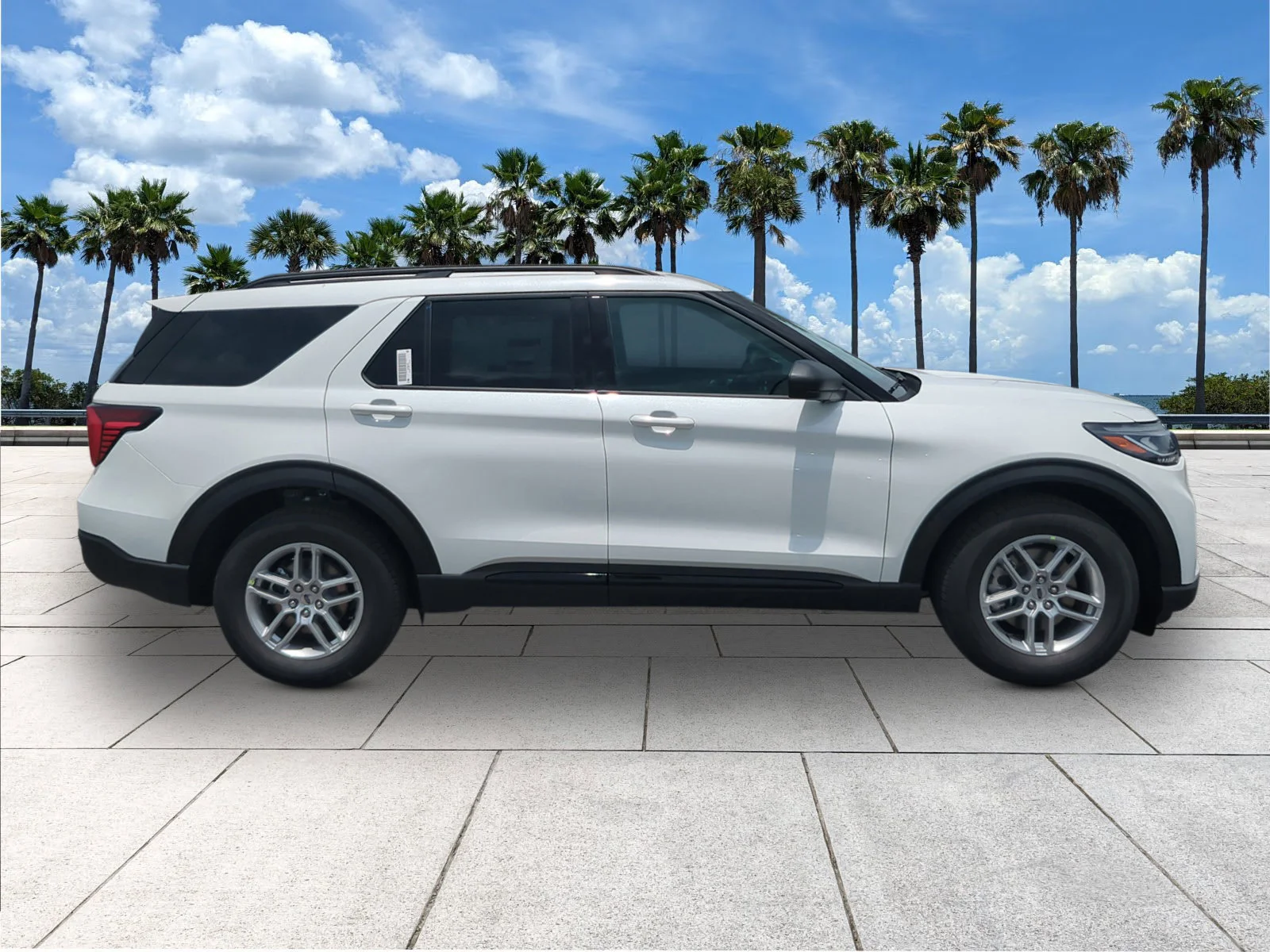 New 2026 Star White Metallic Tri-Coat Ford Active image 8